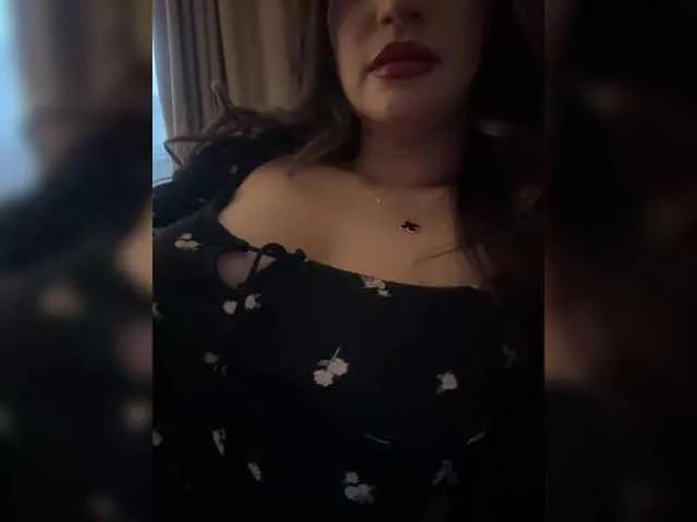 Alliina-leee from BongaCams