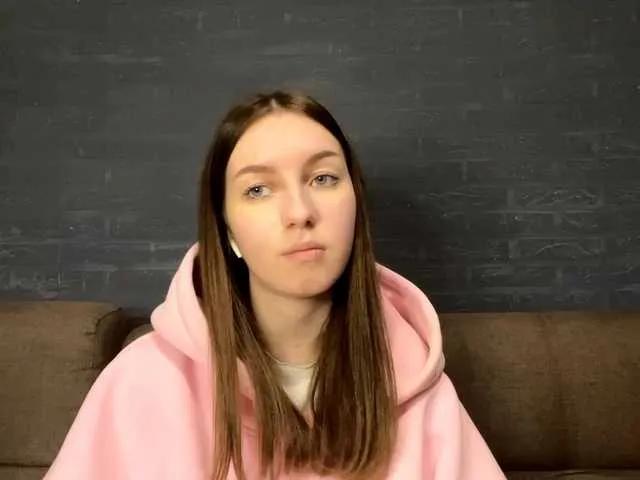 DeberaWarsham from BongaCams