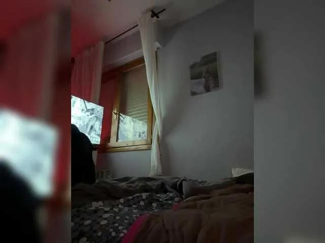 EvilGirl18 from BongaCams