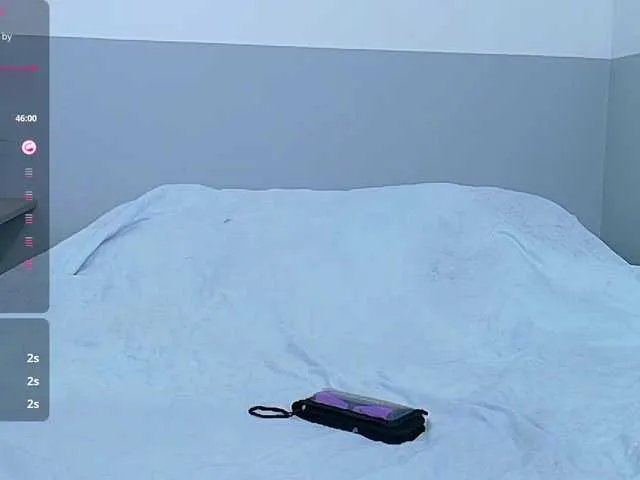 horny18girl from BongaCams