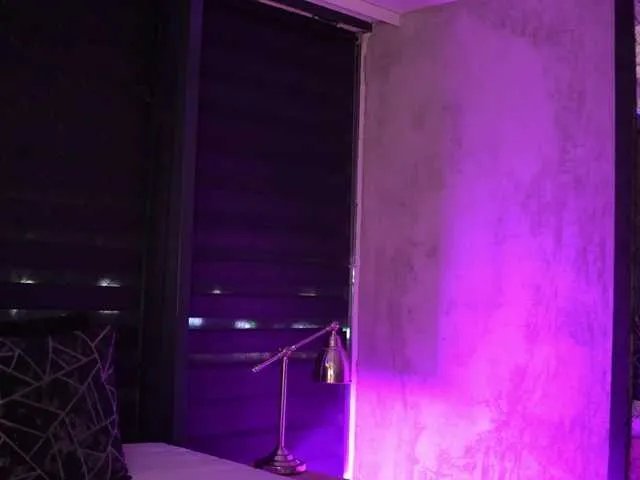 IvyRowa from BongaCams