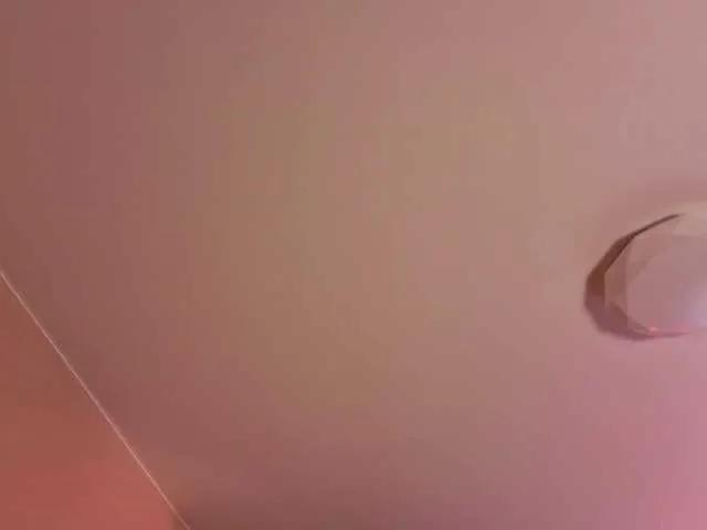 MiaLuw from BongaCams