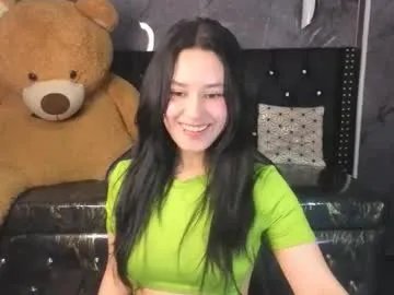aleja05_b from Chaturbate