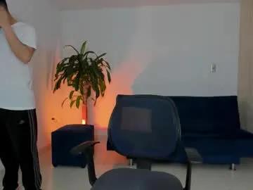 ares_johnsonn from Chaturbate