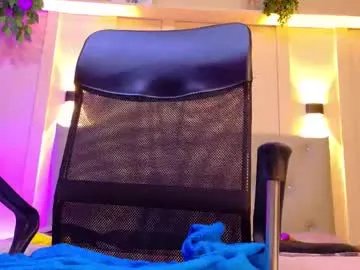 chloerossee from Chaturbate