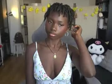 Model Conymegan
