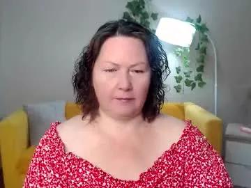curvy_girlz from Chaturbate