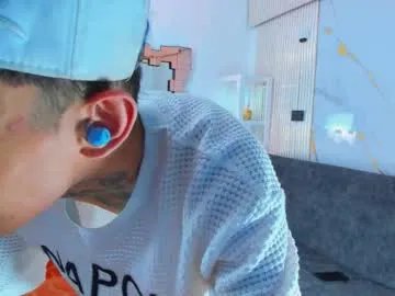 darwin_ggh from Chaturbate