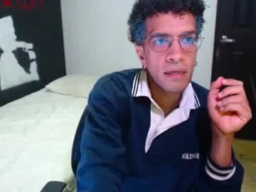 dostoyrodia_34 from Chaturbate