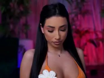 ginavalentinna from Chaturbate