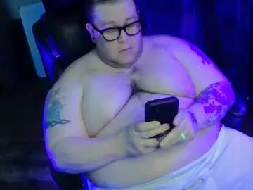 hoosierdaddyxl from Chaturbate