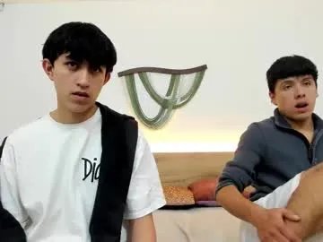 hoot_booys_ from Chaturbate