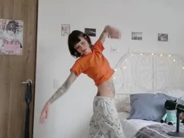 prettyrare from Chaturbate