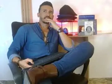 reiko_85_ from Chaturbate