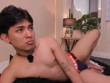 thristan_leones from Chaturbate